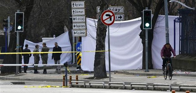 Ankara'da zarar gören otobüsler ve otomobil kaldırıldı