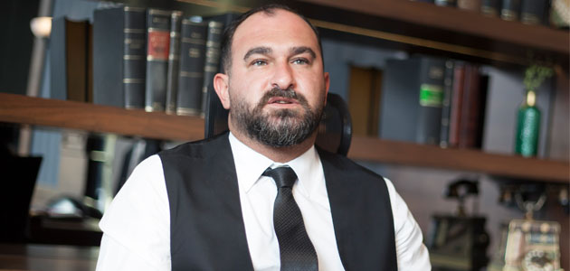 Evli Çiftler Dikkat!Takıyı Ev İçin Harcasan Da, Eşinden İzin Almalısın!