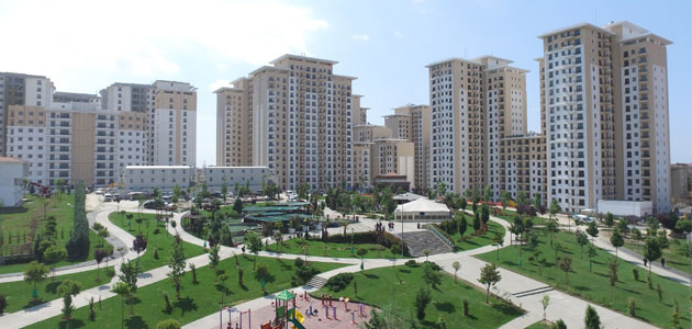 Emlak Konut Gyo Tarafından Yürütülen 'Esenler Emlak Konutları'nda  Anahtar Teslimleri Gerçekleşti