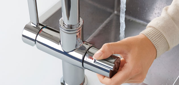 GROHE Red, tek dokunuşla anında kaynar su sağlıyor