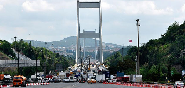 Köprü ve otoyollar para bastı