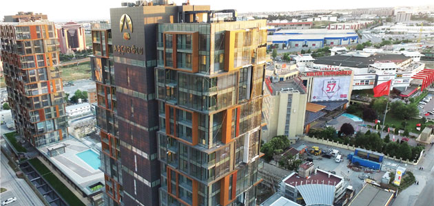 Selenium Retro’da teslimler başladı