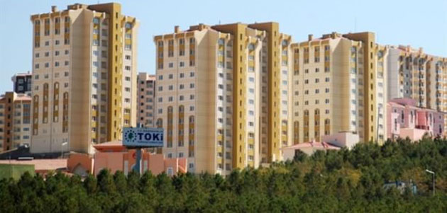 TOKİ Başkanı Mehmet Ergün Turan, dar gelirli vatandaşlara müjdeyi verdi.